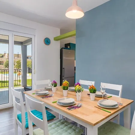Holiday home In With Outdoor Swimming Pool