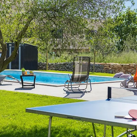 In With Outdoor Swimming Pool Holiday home